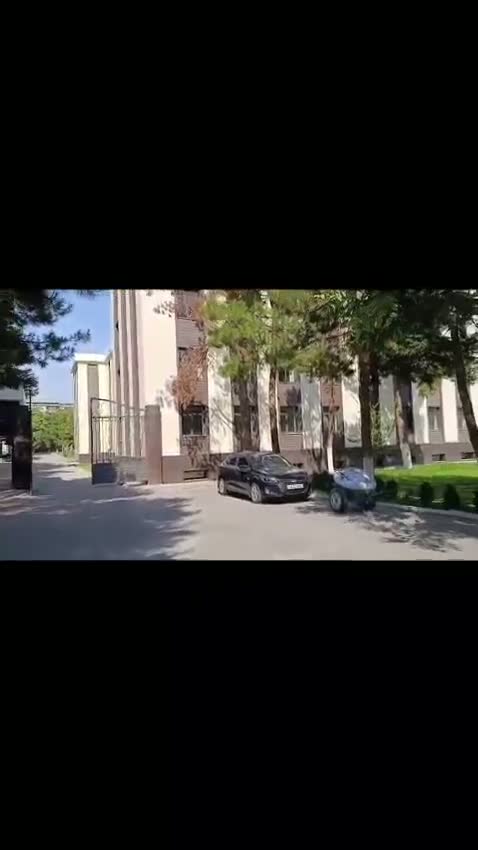 The main entrance — Tashkent Pharmaceutical Institute